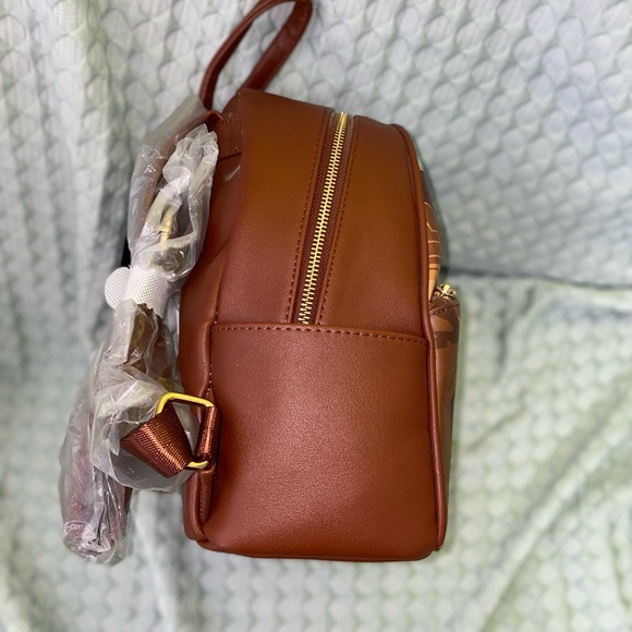 Danielle Nicole Star Wars C-3PO and r2d2 on Tatooine backpack - Picture 3 of 4